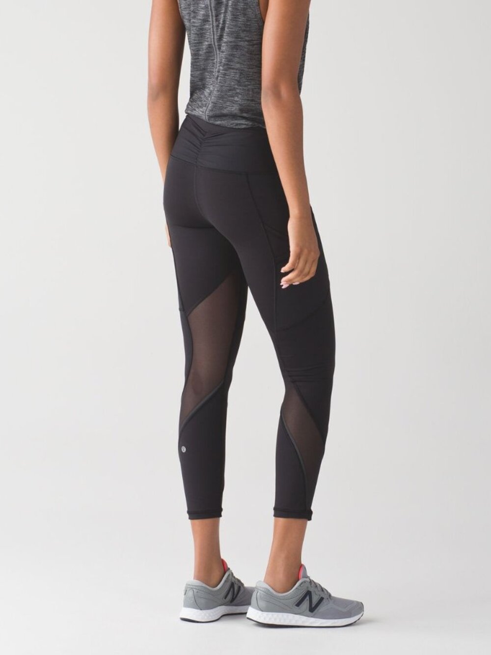 Lululemon Outrun Tight Black  Size 4 Leggings W5LJ7S
